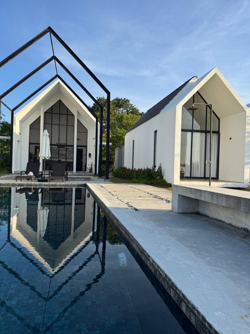 Ezu Isle Langkawi Pool Villa Pantai Cenang  Εξωτερικό φωτογραφία